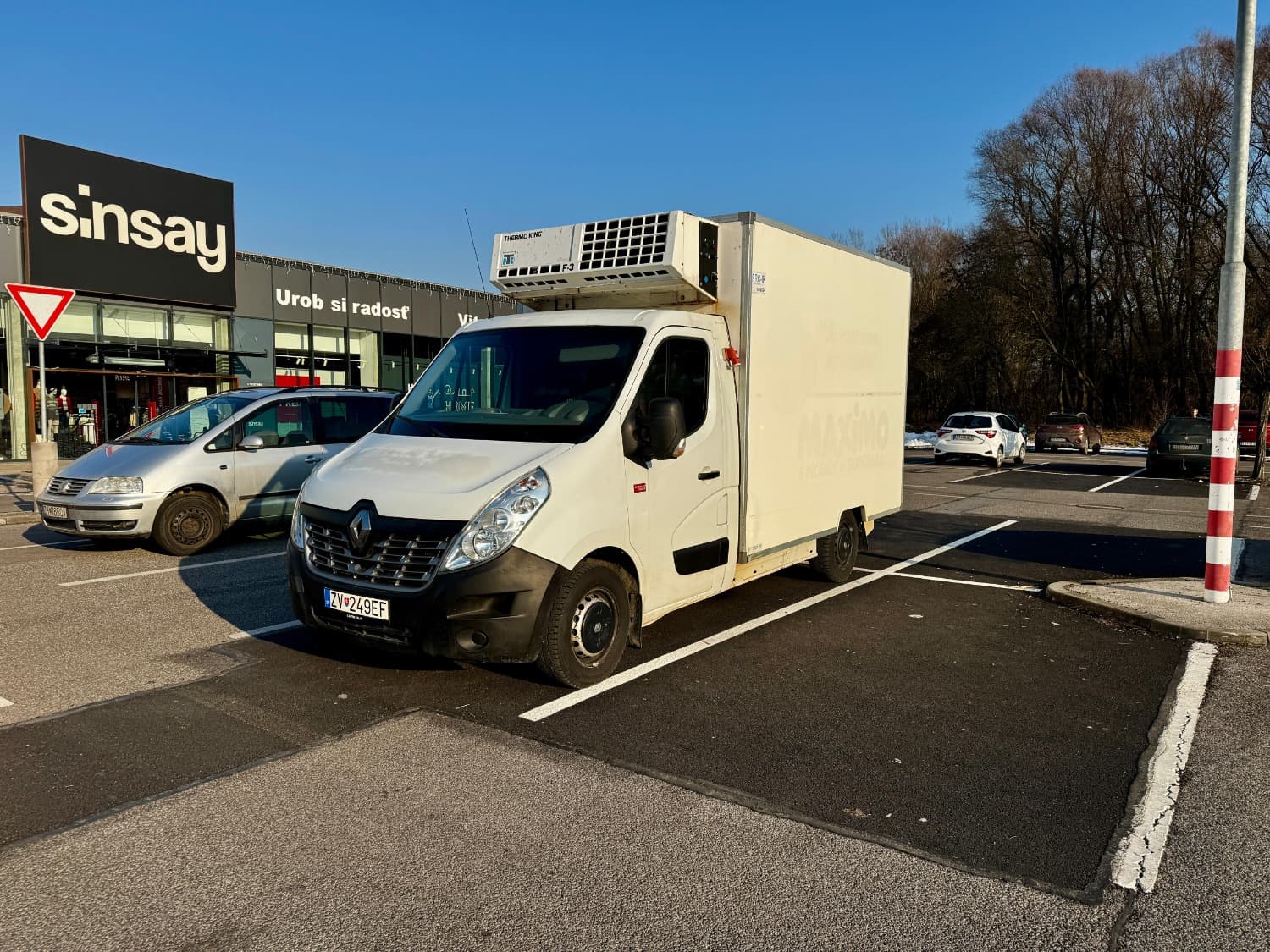 Ponuka externej spolupráce – Spoľahlivá chladiarenská a mraziarenská doprava Renault Master 🚛❄️ - 1