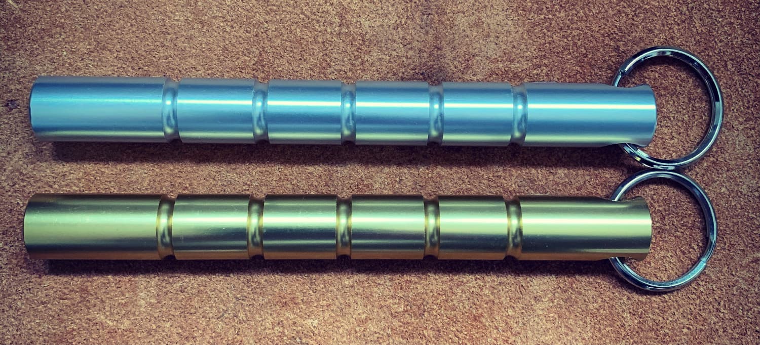 kubotan-privesok-na-kluc-vhodny-na-sebaobranu