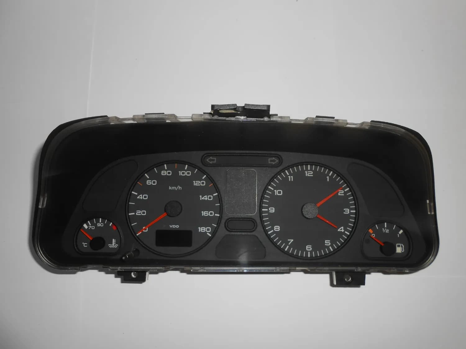 Budiky Peugeot 306 / s hodinkami / - 1