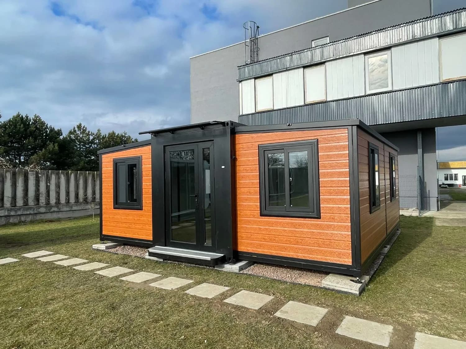 mobilny-dom-tiny-house-modulovy-dom-obytny-kontajner