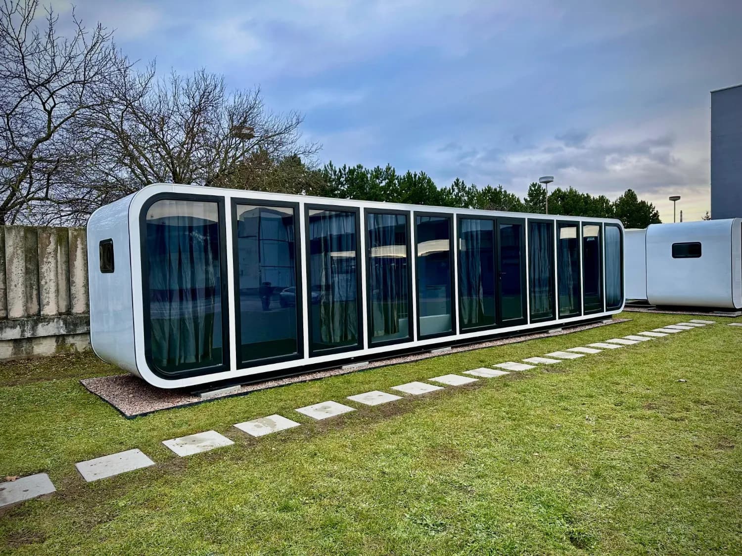 obytny-kontajner-zahradny-domcek-tiny-house-mobilny-dom