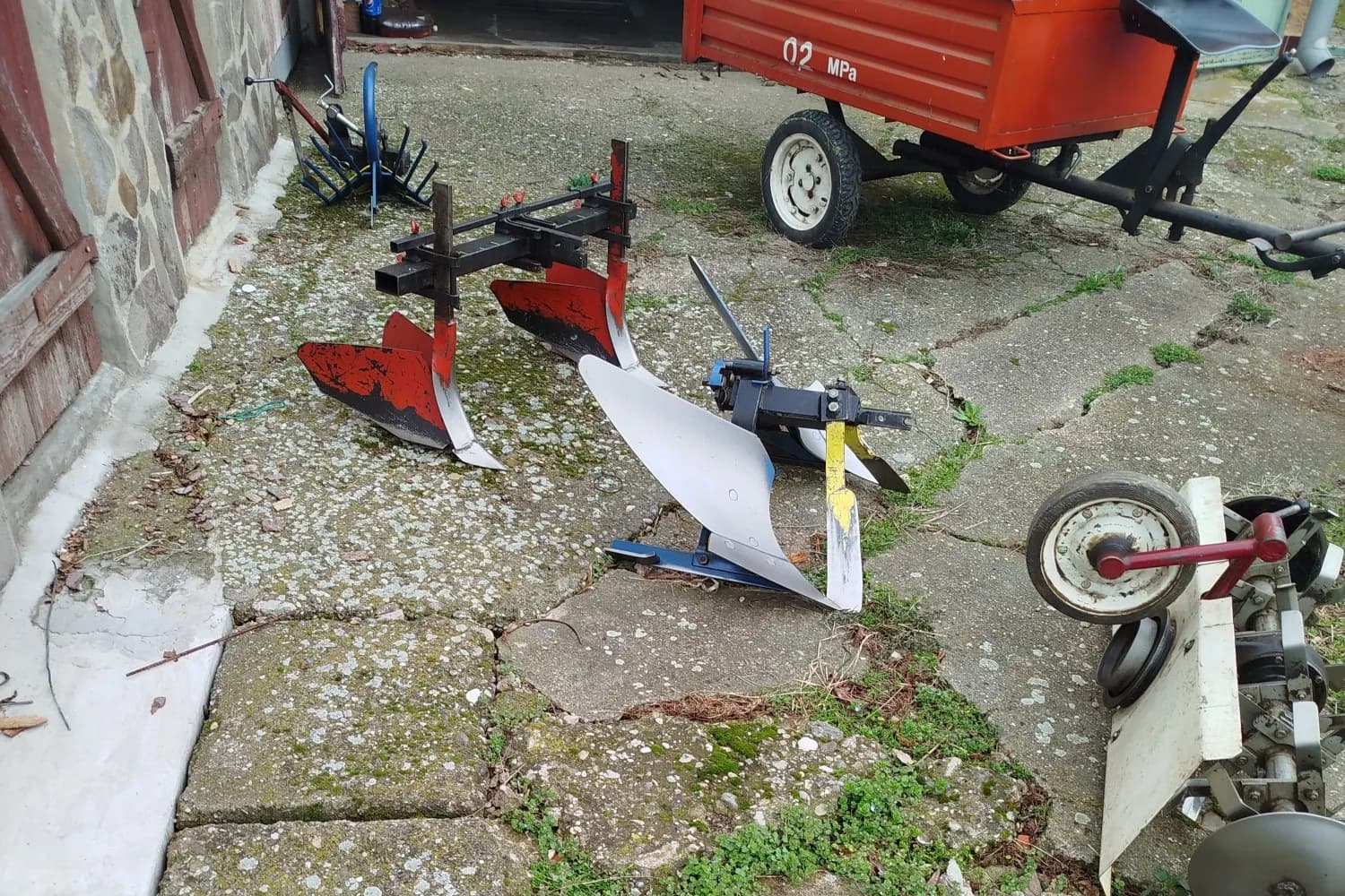 jednonapravovy-malotraktor-jp4-003