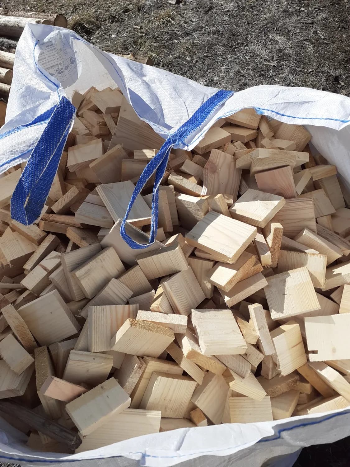 palivove-drevo-vo-bigbag-velke-mnozstvo