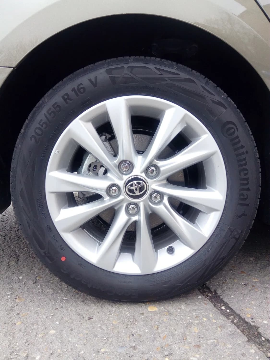 Predám sadu nových letných pneumatík Continentál 205/55 R16 91V - 1
