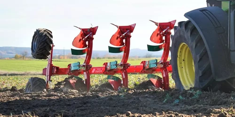 agro-masz-predny-tlaceny-pluh