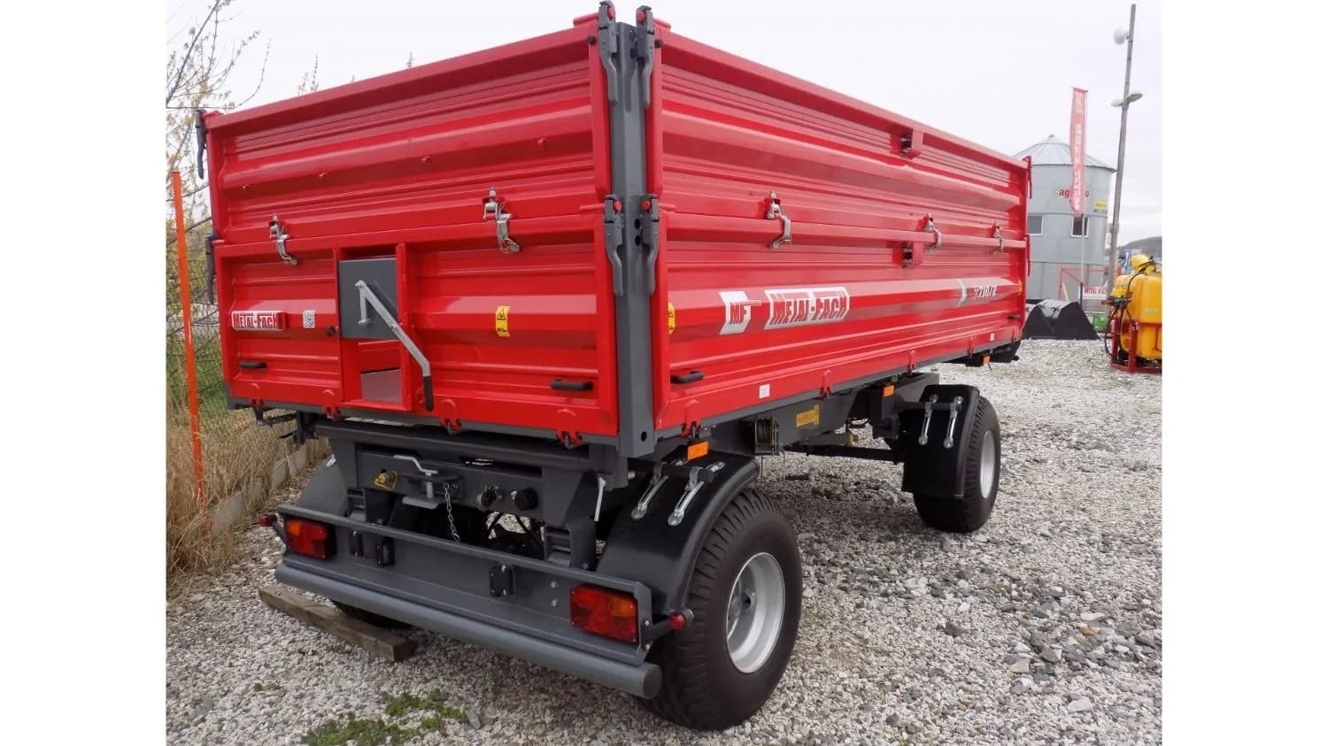 metal-fach-t7102-prives