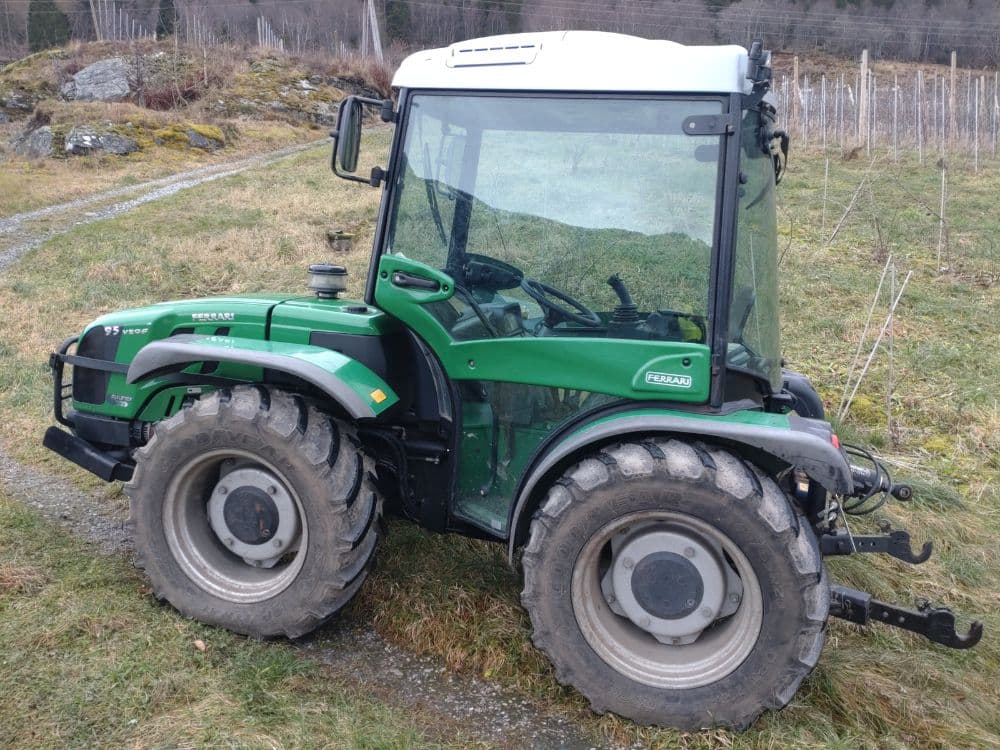 Traktor Ferrari VG 559 - 1
