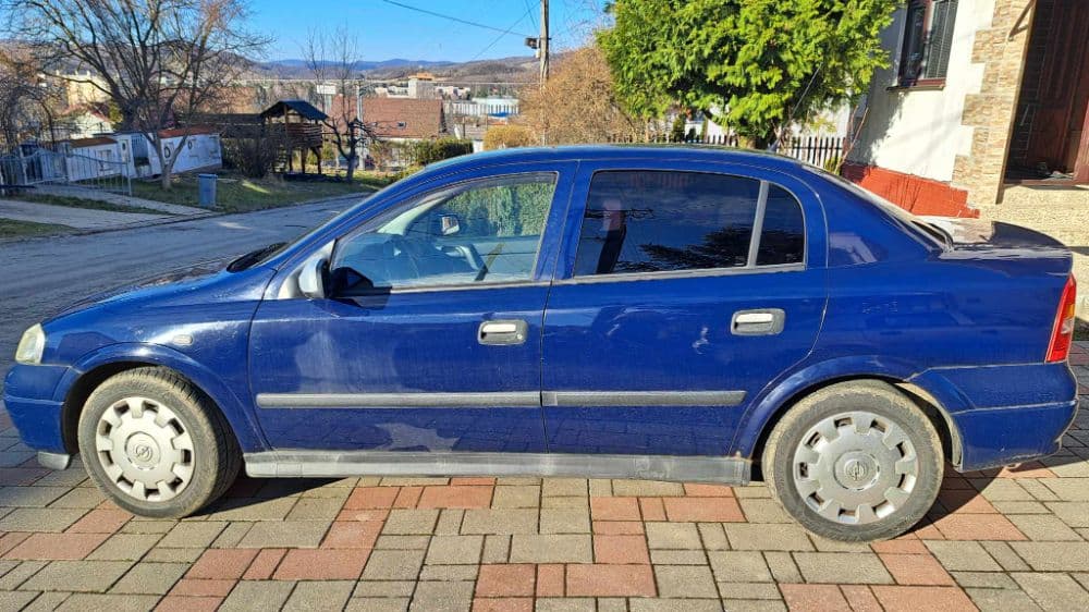 Predám Opel astra 1,4 Classic twinport - 1