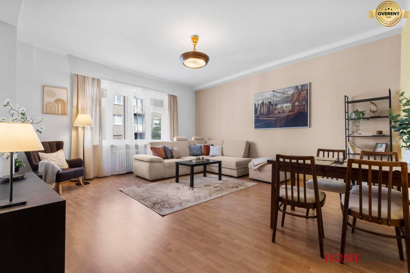 912001_8e2202c64160dae6a9353b82db23519c