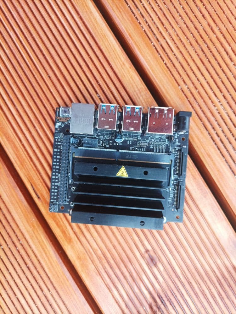 Mikro počítač Nvidia Jetson Nano - 1