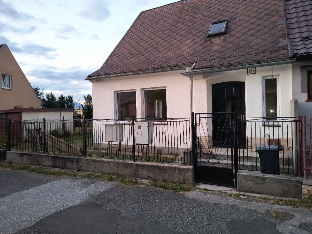 Rodinný dom v širšom centre mesta Poprad - 1