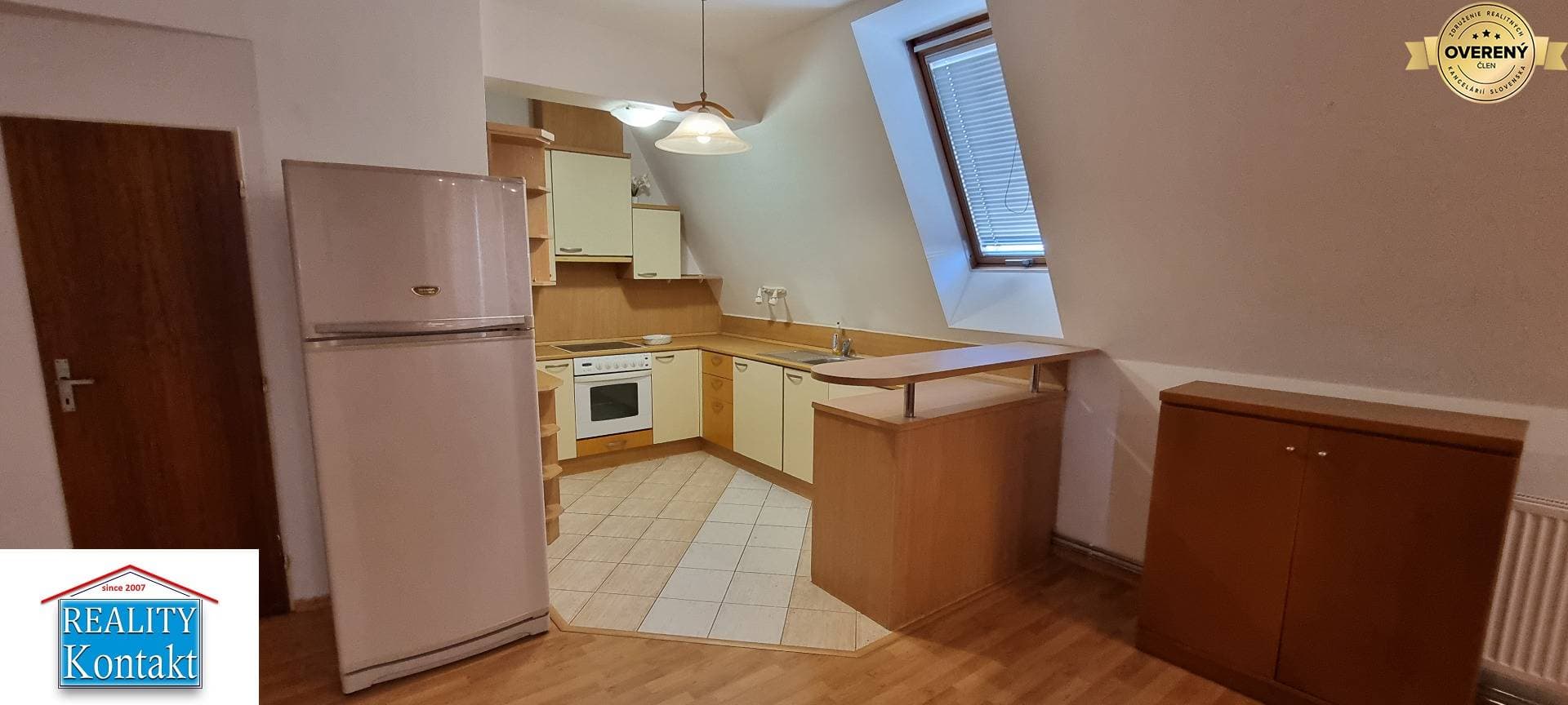 937468_10748f13dd0d7d7ff4761574b000cbfc