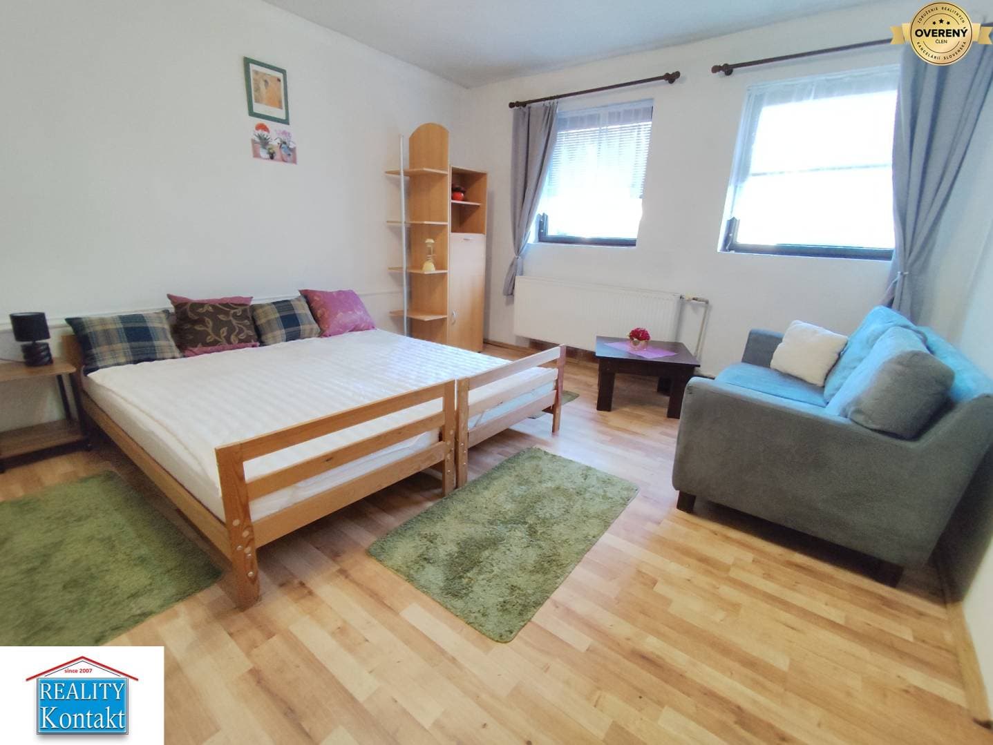 977585_74bfee0a5e7adf1015182525a447c17d