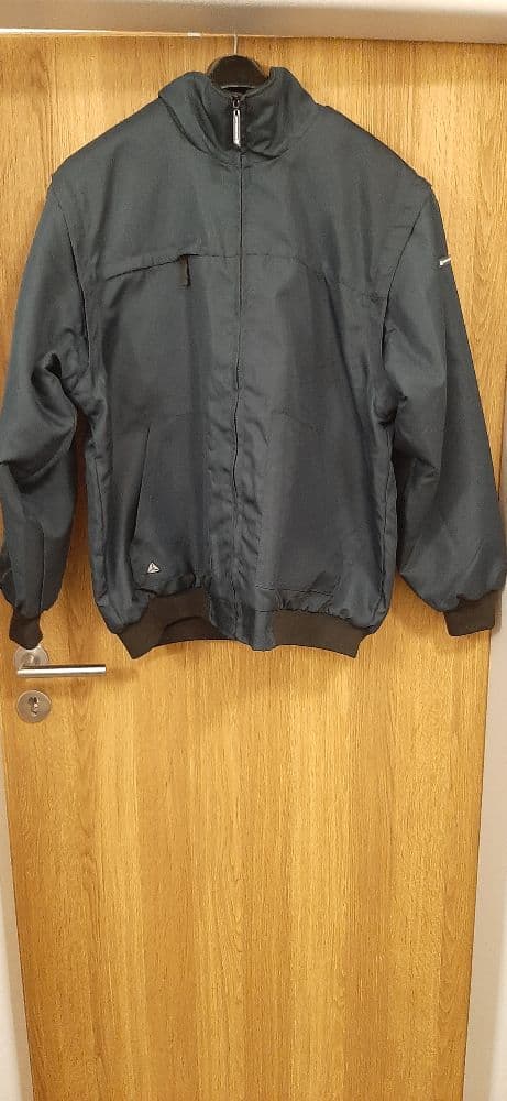 1775595329192-20231118_194034