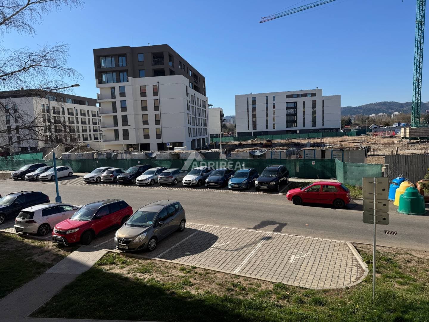 990774_022b4e4629b715232524257c7021af5e