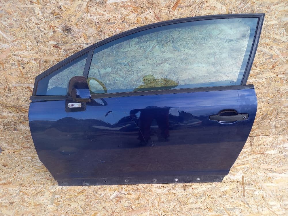 1776677634134--bal-első-ajtó-komplett-horpadt-12.000ft---kompletné-ľavé-predné-dvere-preliačené--30-eur