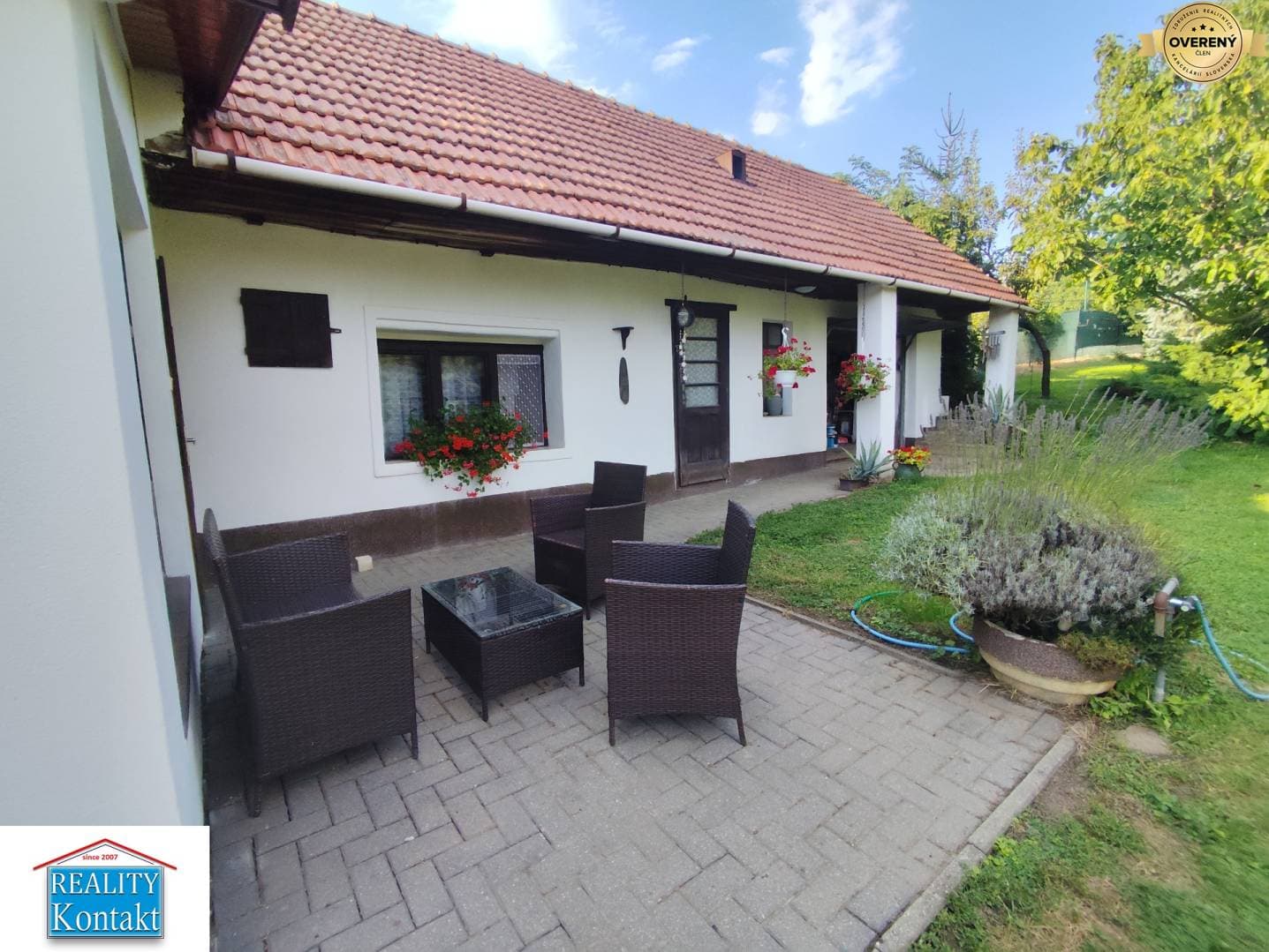 971548_ae64a4954d2e6fb7729950d59229ce77