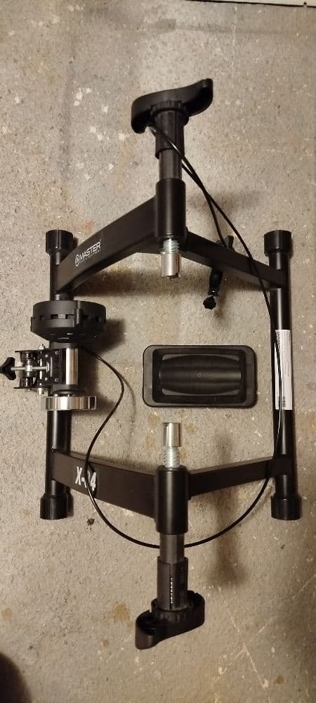 1779633906851-Trenažer_Bicykel