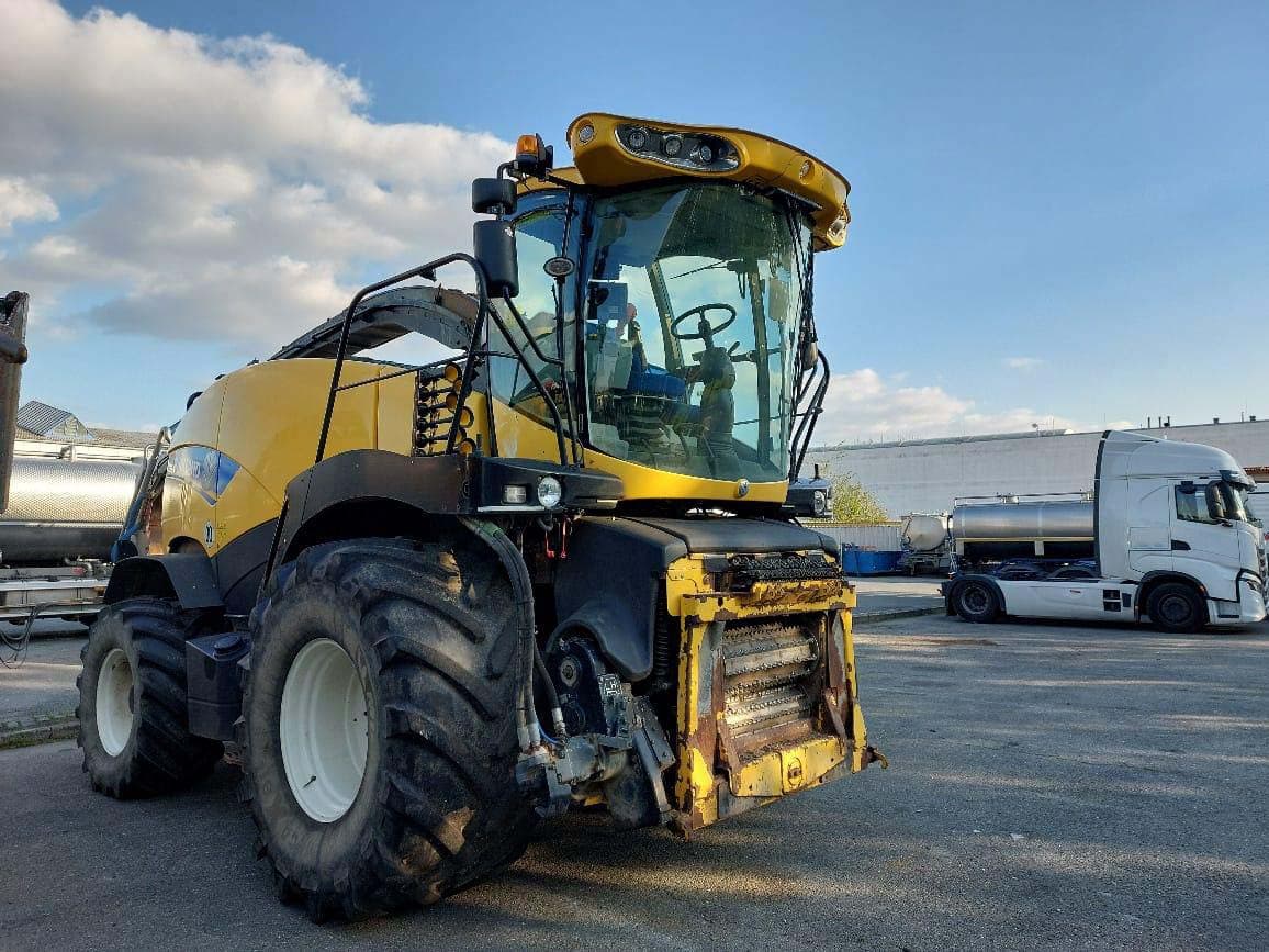 New Holland FR850 / 2015 / 5 052 m/h - 1