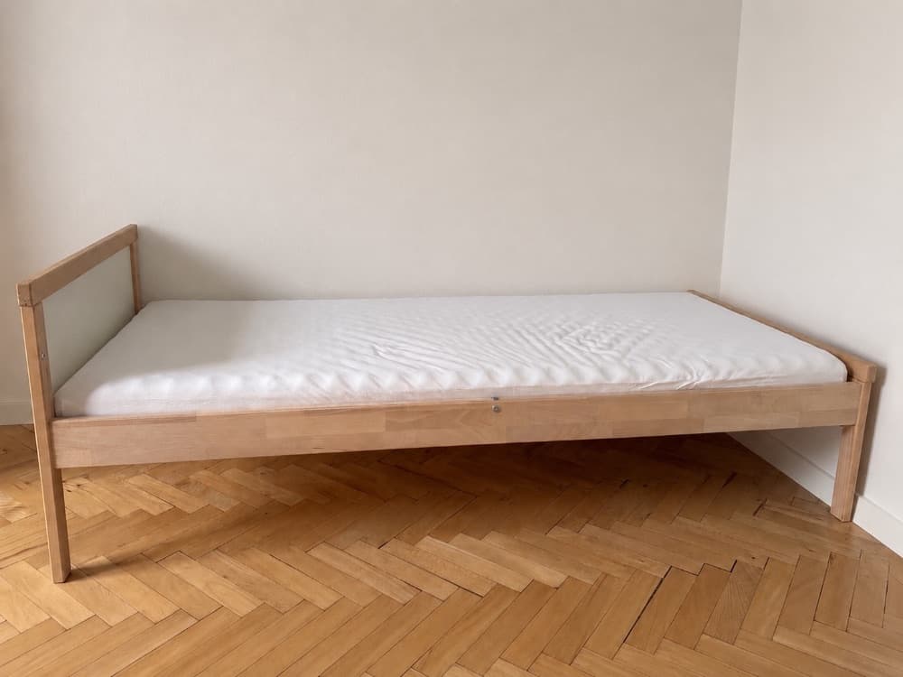 1786861012347-IKEA-detská-posteľ-bez-zábrany
