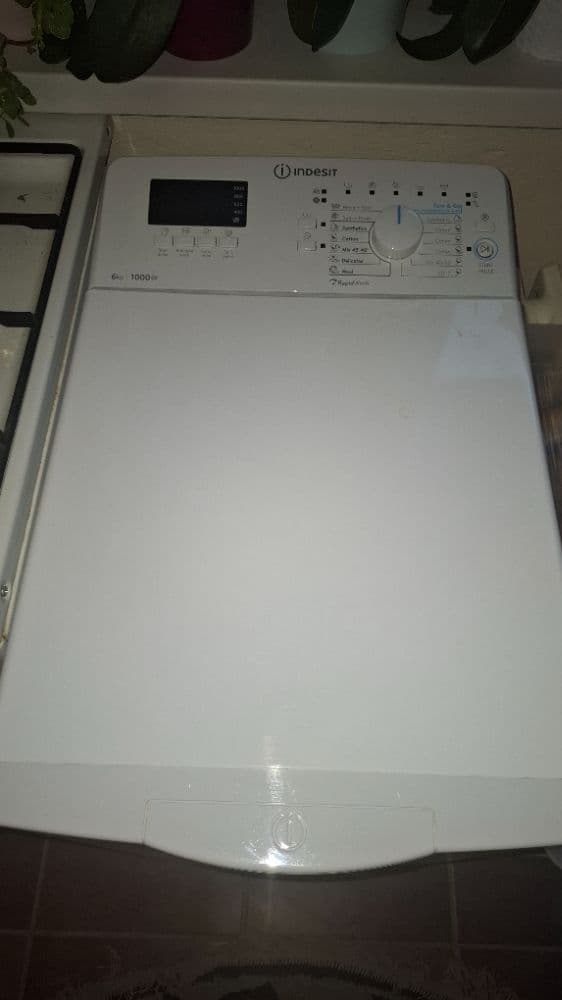 Pračka Indesit - 1
