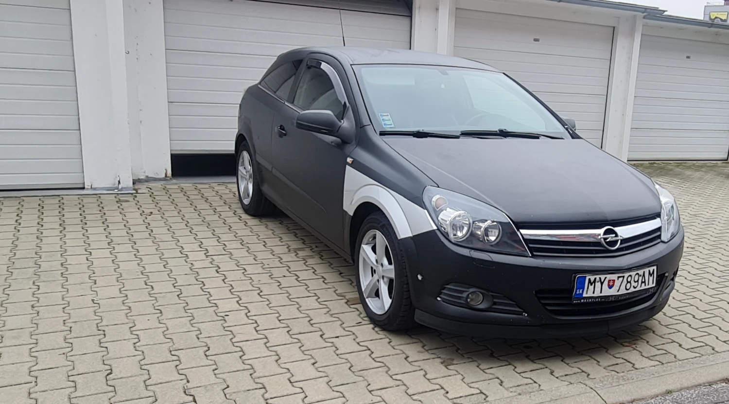 Predám Opel Astra Coupe GTC - Osobné autá
