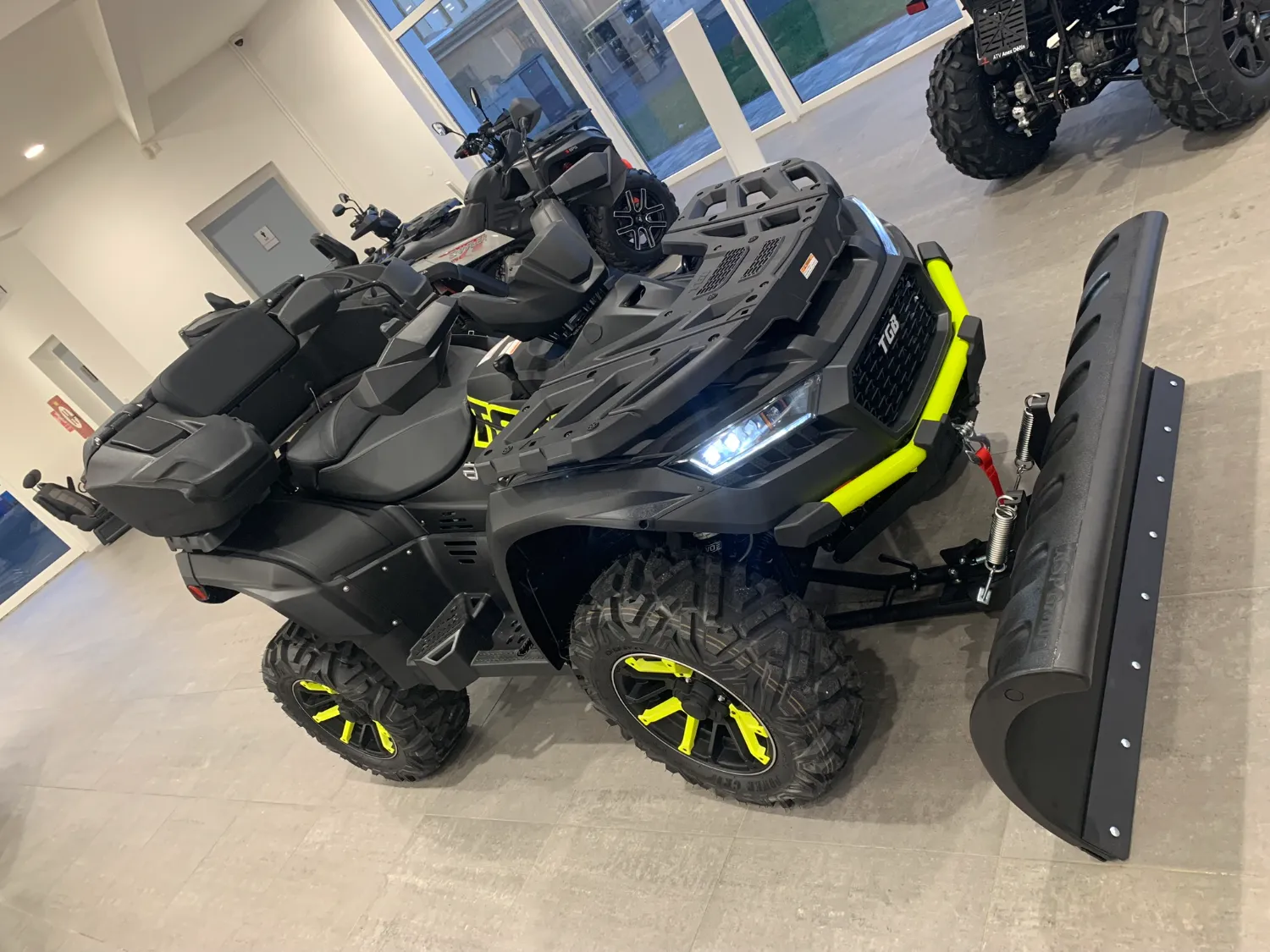 Tgb blade 1000 Ltx led max eps t3B black - Štvorkolky